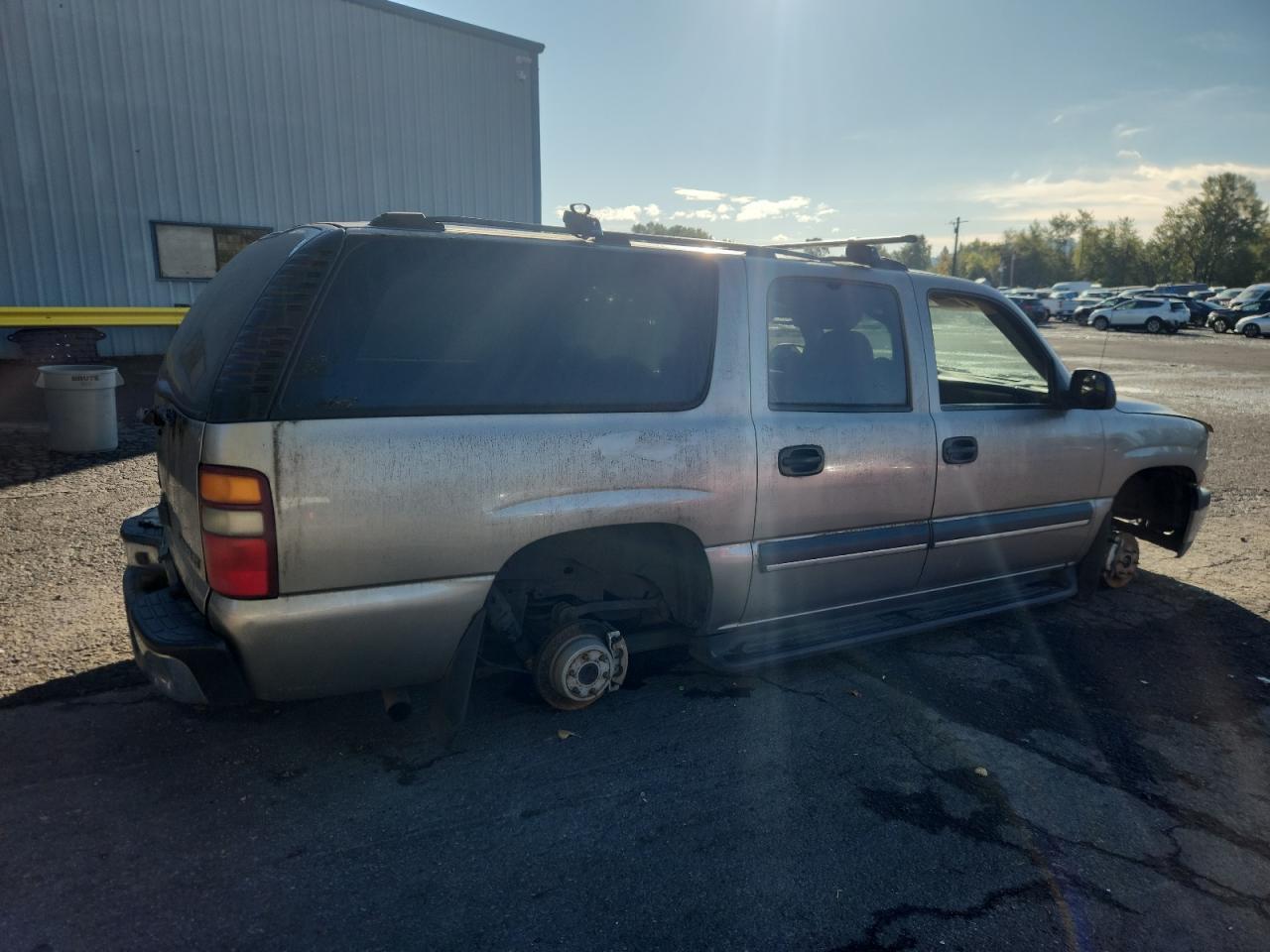 2003 Chevrolet Suburban K1500 - Фото 3