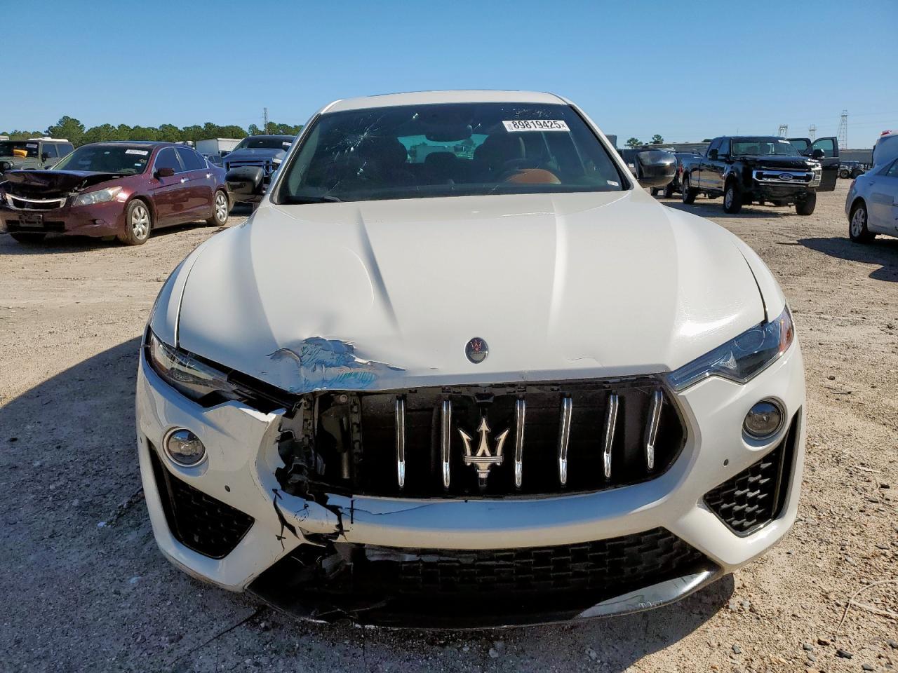 2021 Maserati Levante S - Фото 5