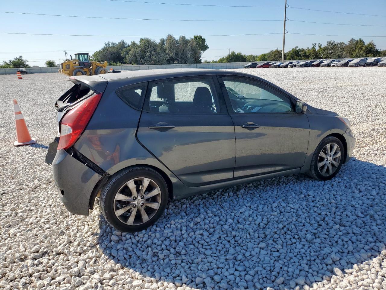 2012 Hyundai Accent Gls - Фото 3