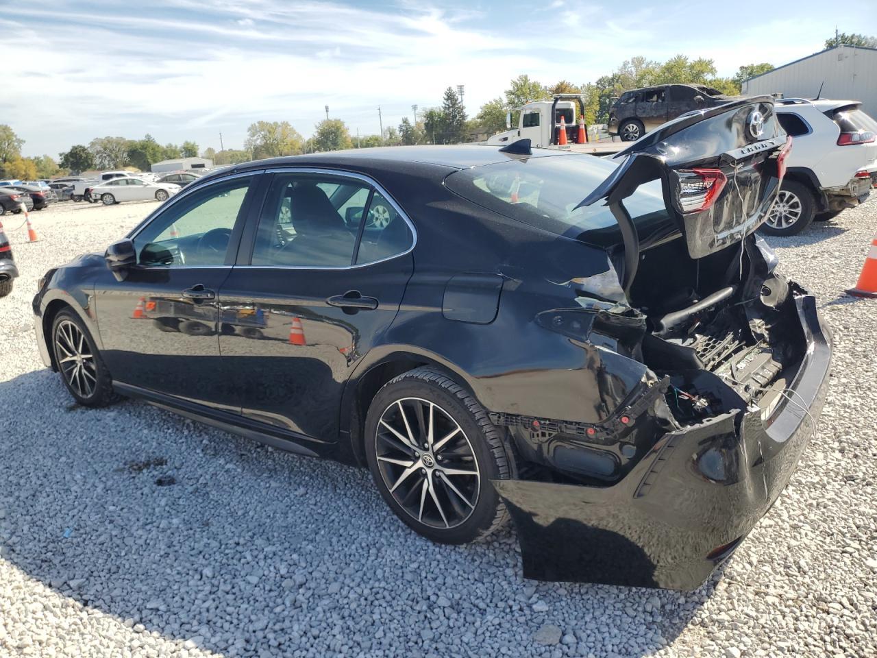 2021 Toyota Camry Se - Image 2
