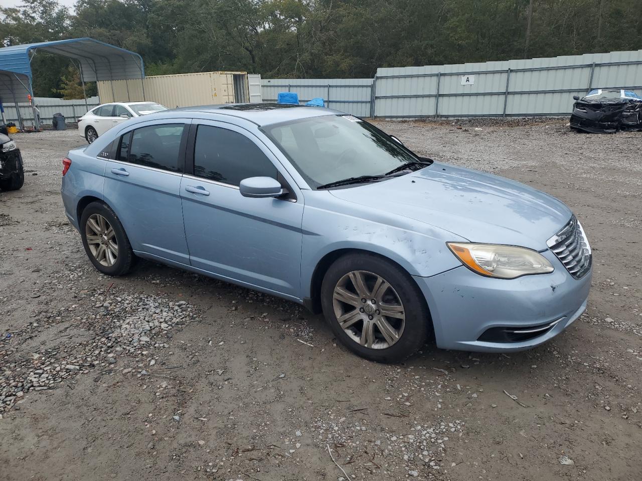 2012 Chrysler 200 Touring - Фото 4