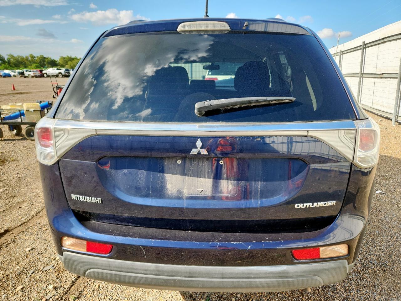 2014 Mitsubishi Outlander Es - Фото 6