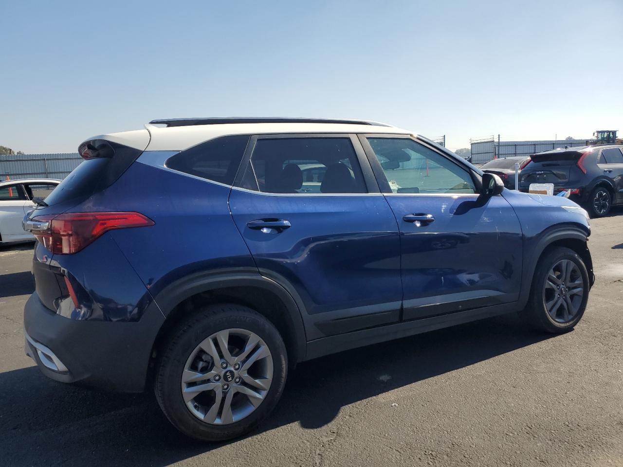 2021 Kia Seltos S - Фото 3