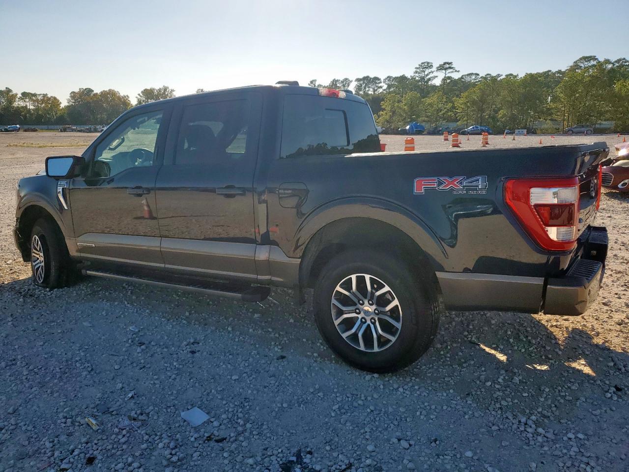 2022 Ford F150 Supercrew - Фото 2