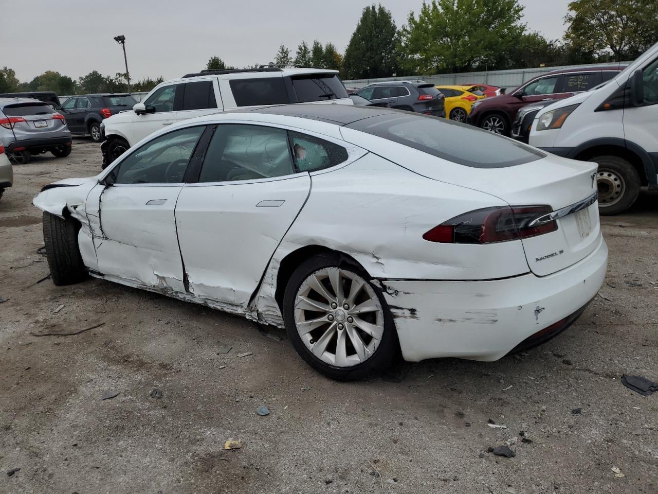 2016 Tesla Model S - Фото 2