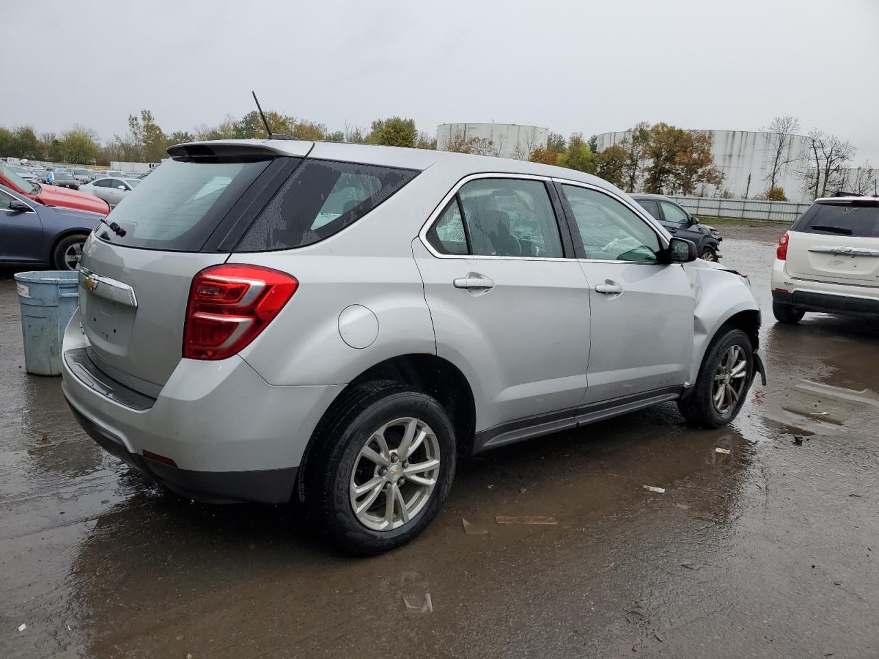 2017 Chevrolet Equinox Ls - Фото 3