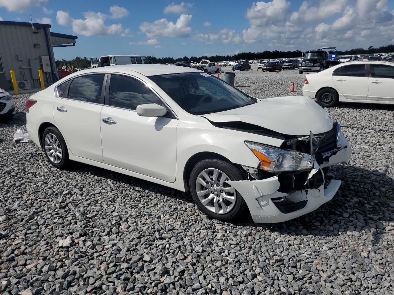 2015 Nissan Altima 2.5 - Фото 4