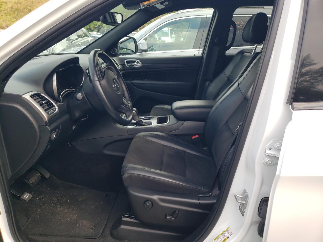 2022 Jeep Grand Cherokee Laredo E - Image 7