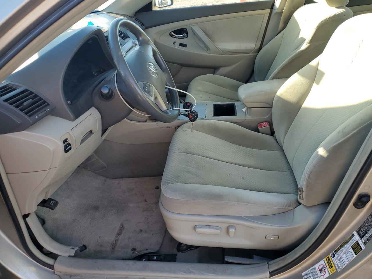 2009 Toyota Camry Le - Фото 7