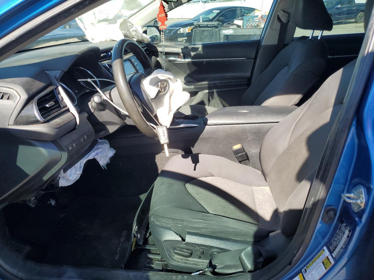 2019 Toyota Camry L - Image 7