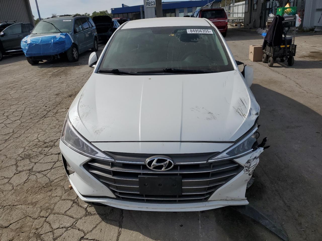 2019 Hyundai Elantra Se - Фото 5