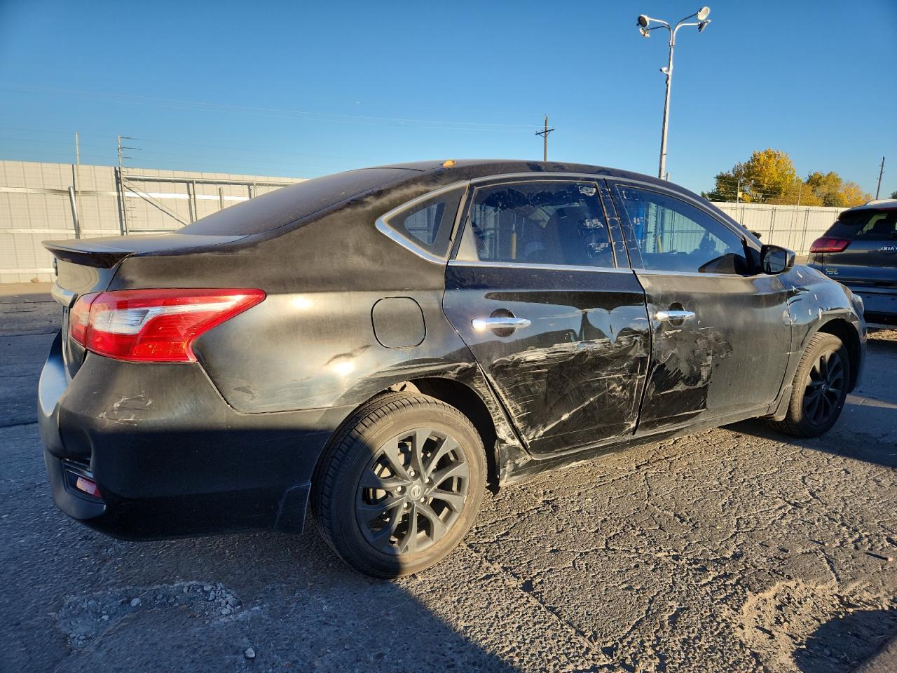 2018 Nissan Sentra S - Фото 3