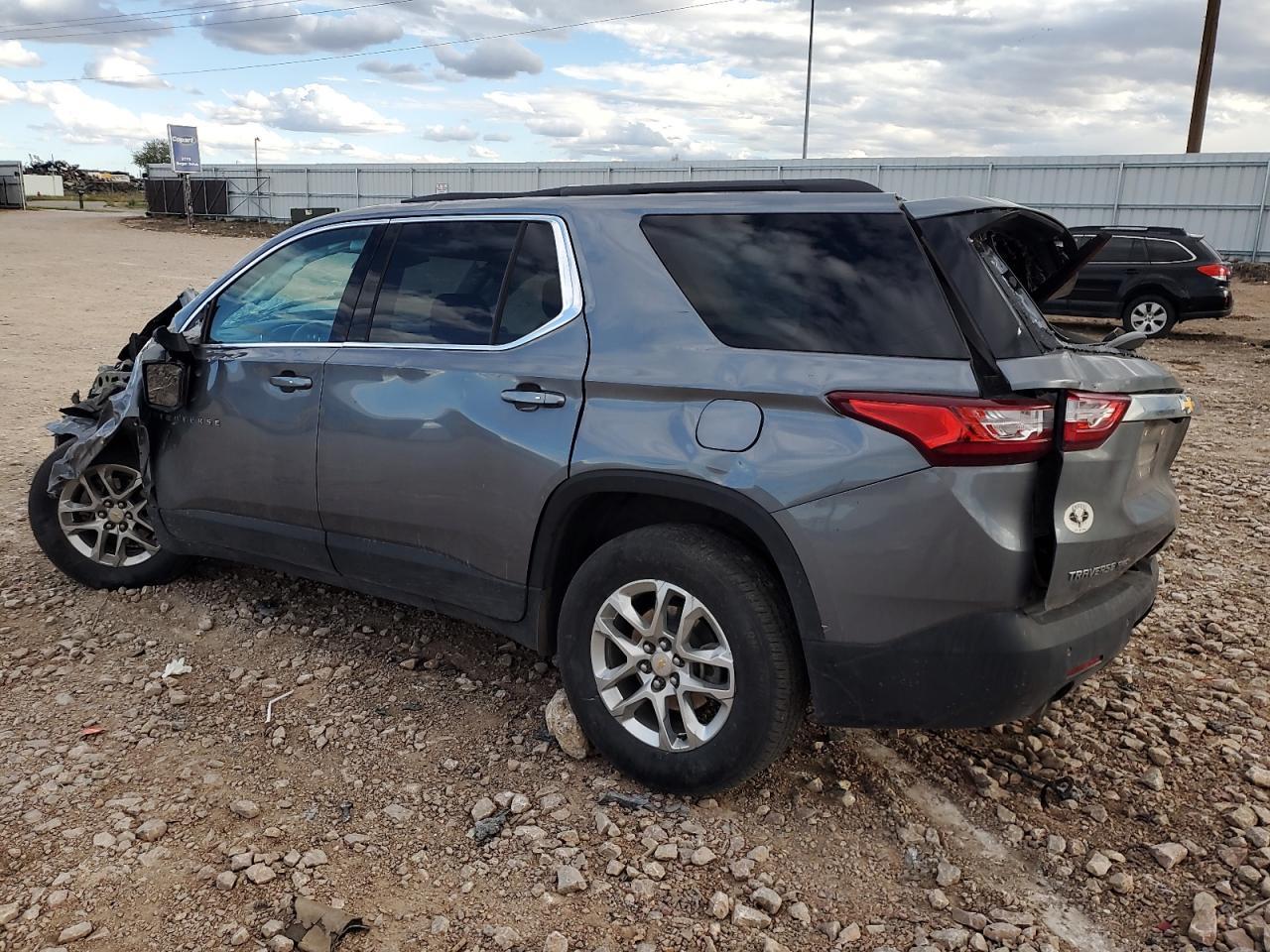 2020 Chevrolet Traverse Lt - Image 2
