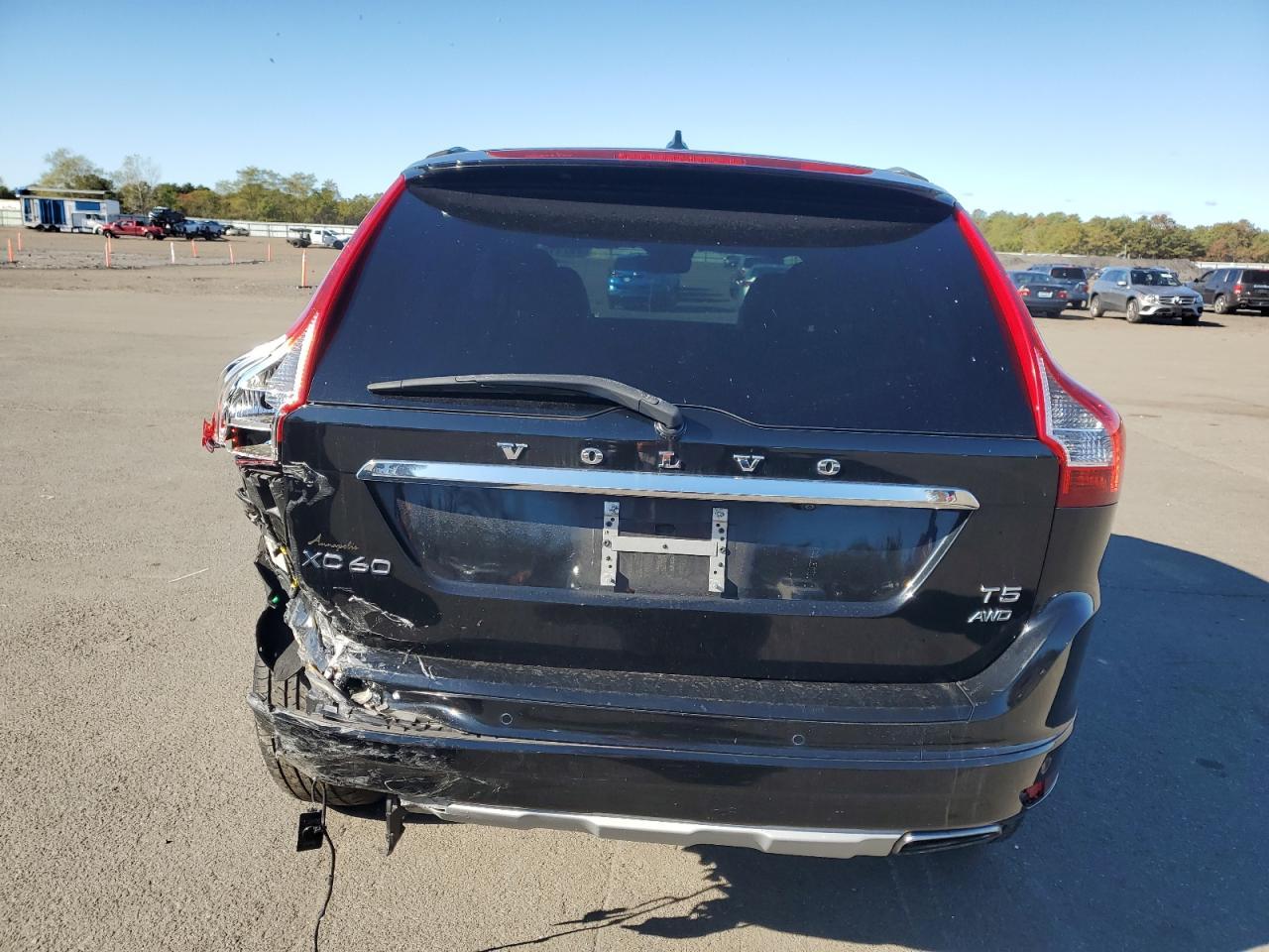 2017 Volvo Xc60 T5 Inscription - Image 6