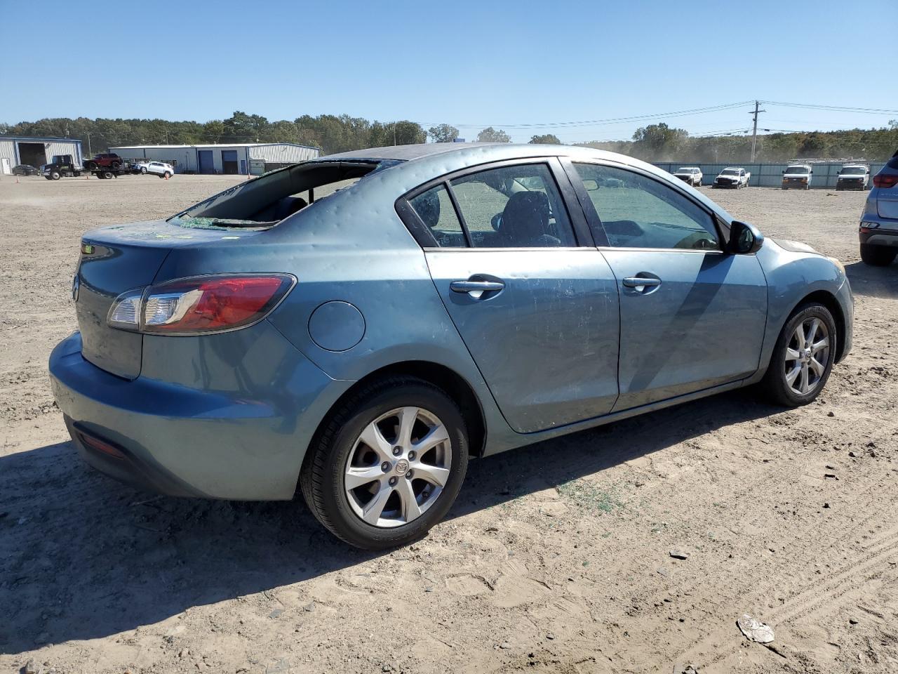 2011 Mazda 3 I - Фото 3