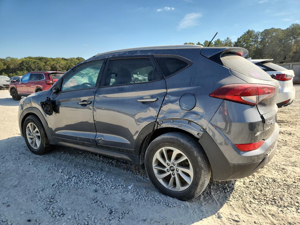 2016 Hyundai Tucson Limited - Image 2
