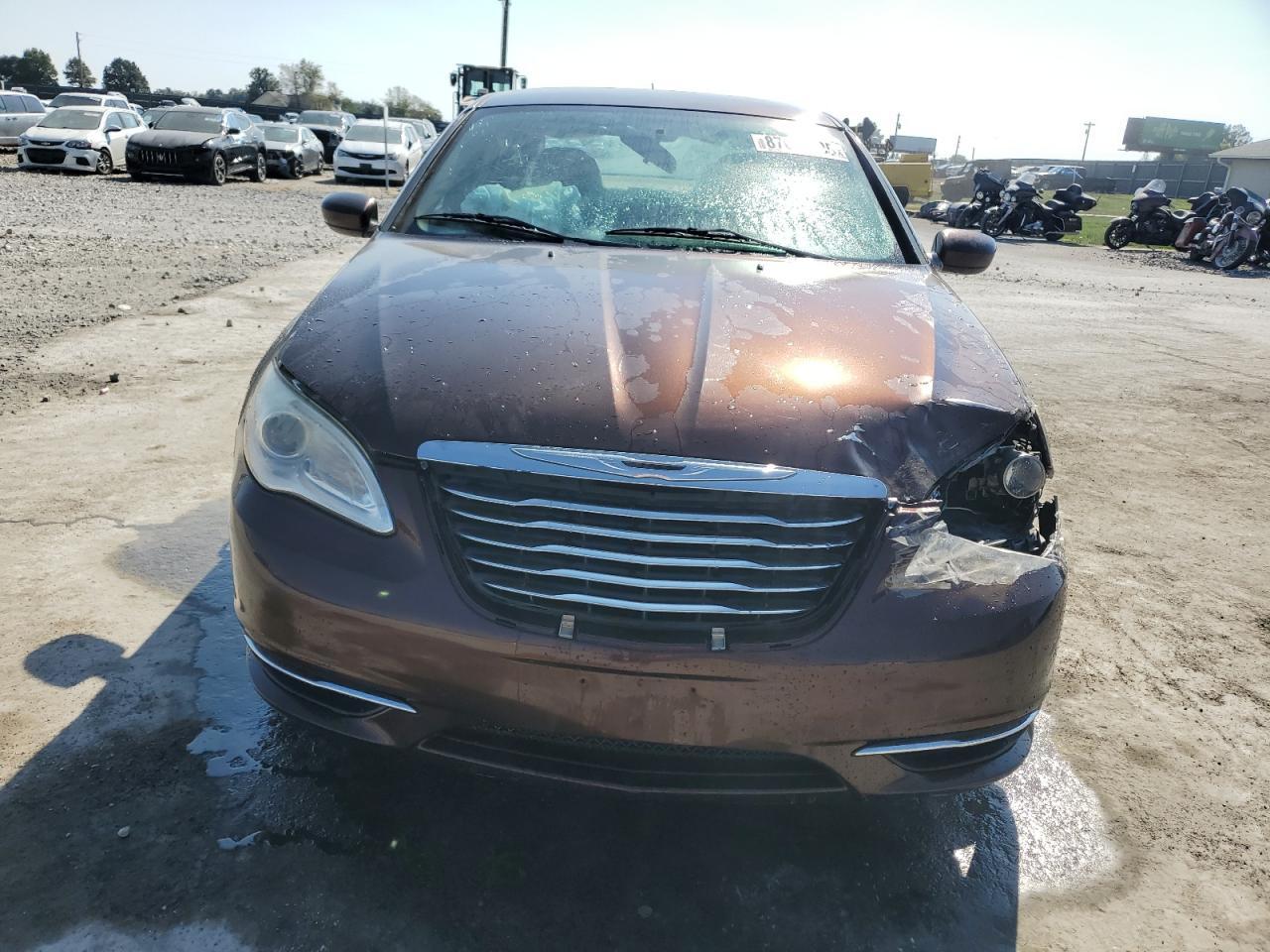 2012 Chrysler 200 Touring - Фото 5