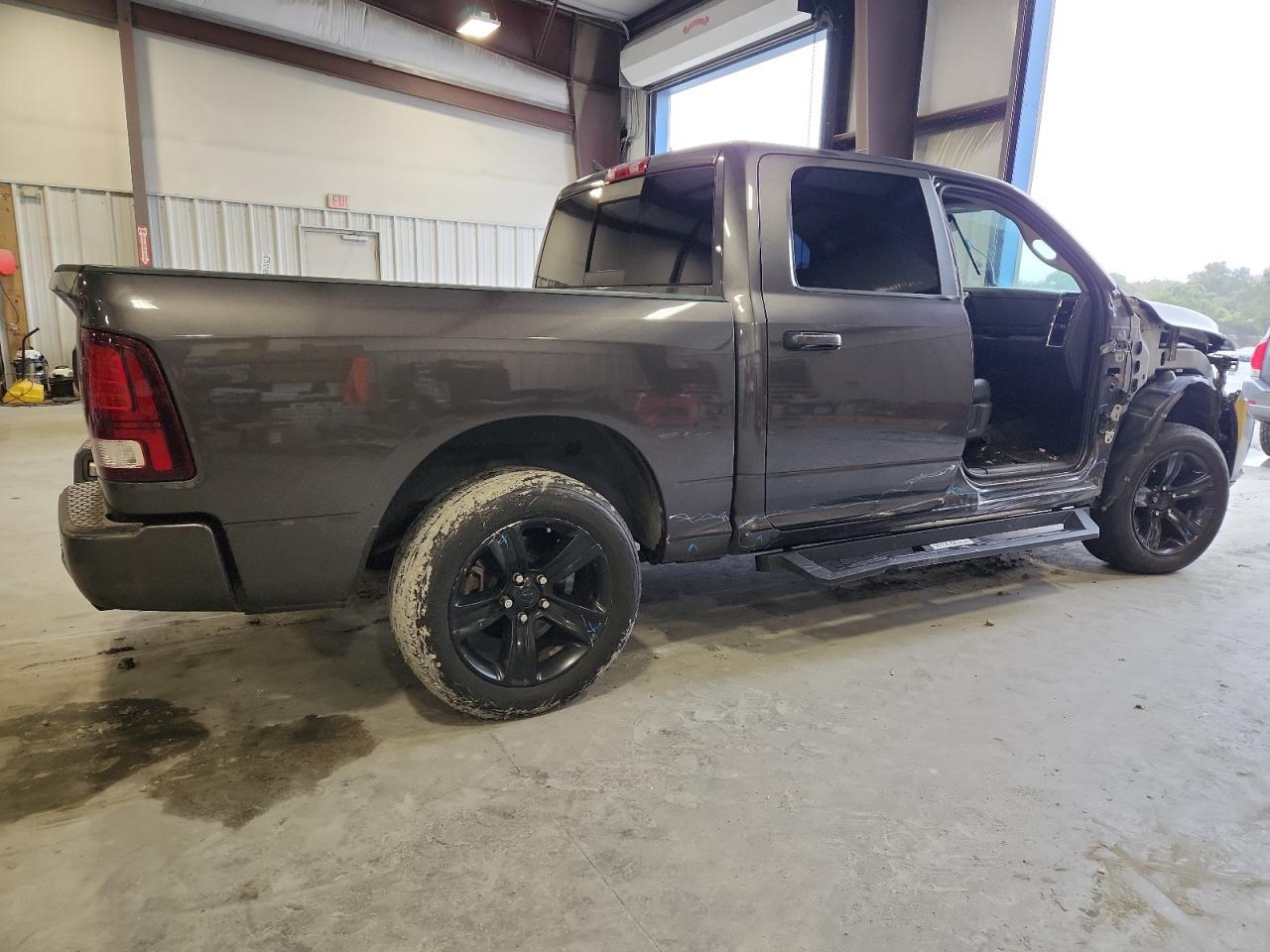 2018 Ram 1500 Sport - Фото 3