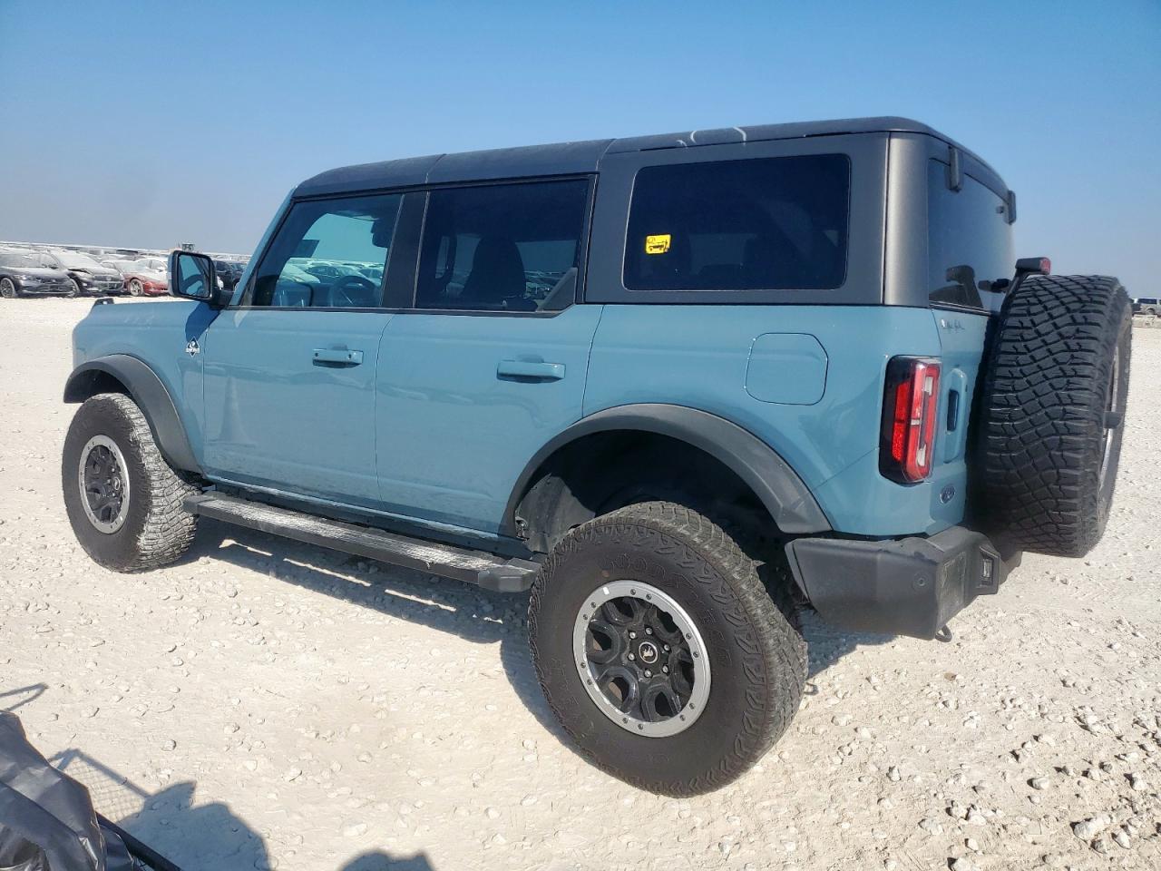 2023 Ford Bronco Base - Image 2