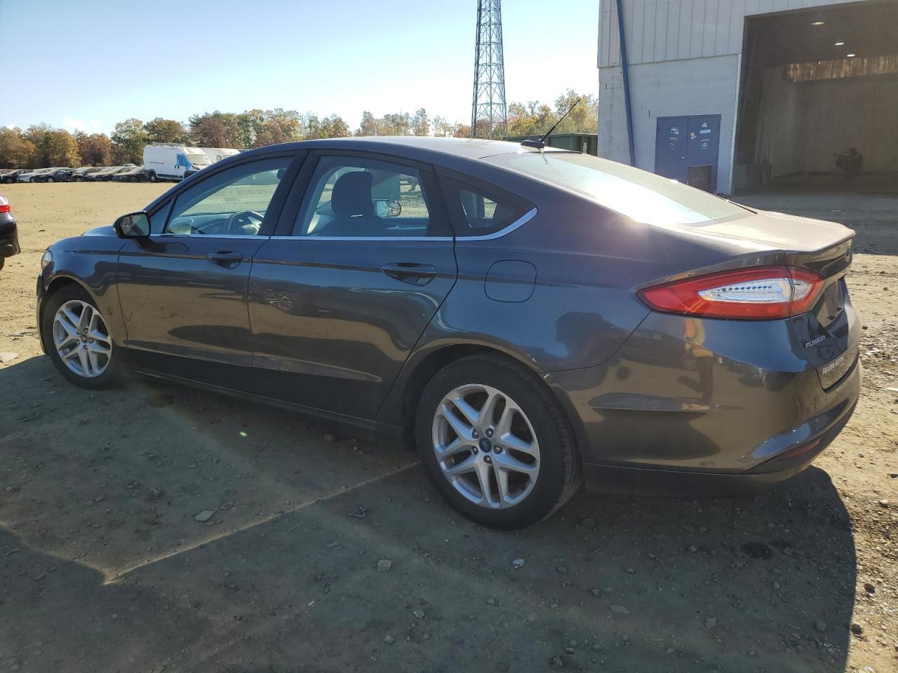 2016 Ford Fusion Se - Фото 2