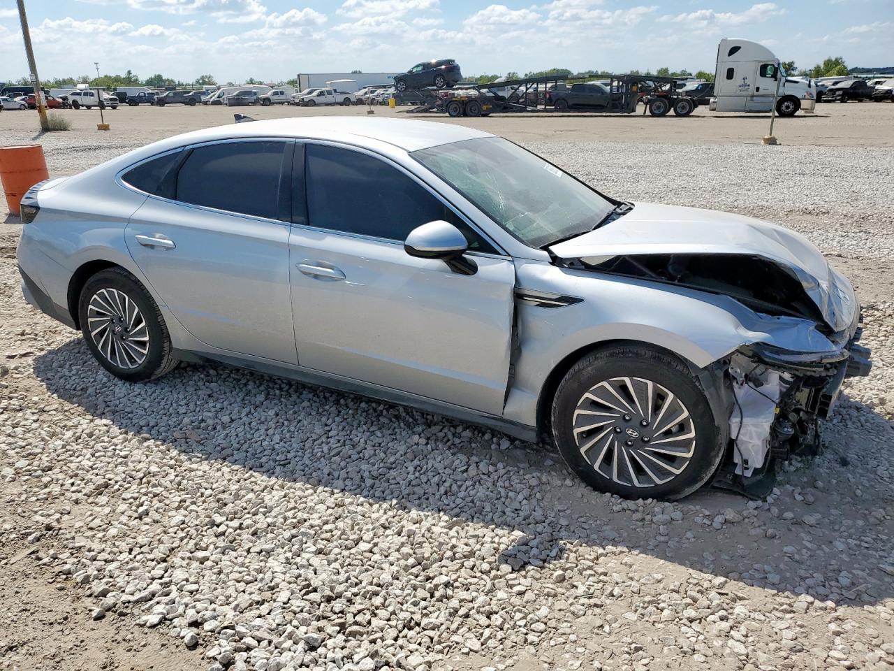 2025 Hyundai Sonata Hybrid - Фото 4