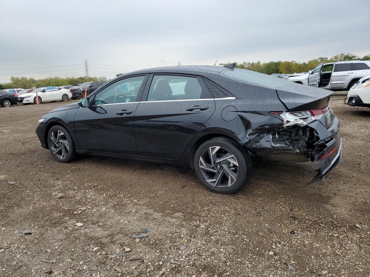 2024 Hyundai Elantra Sel - Image 2