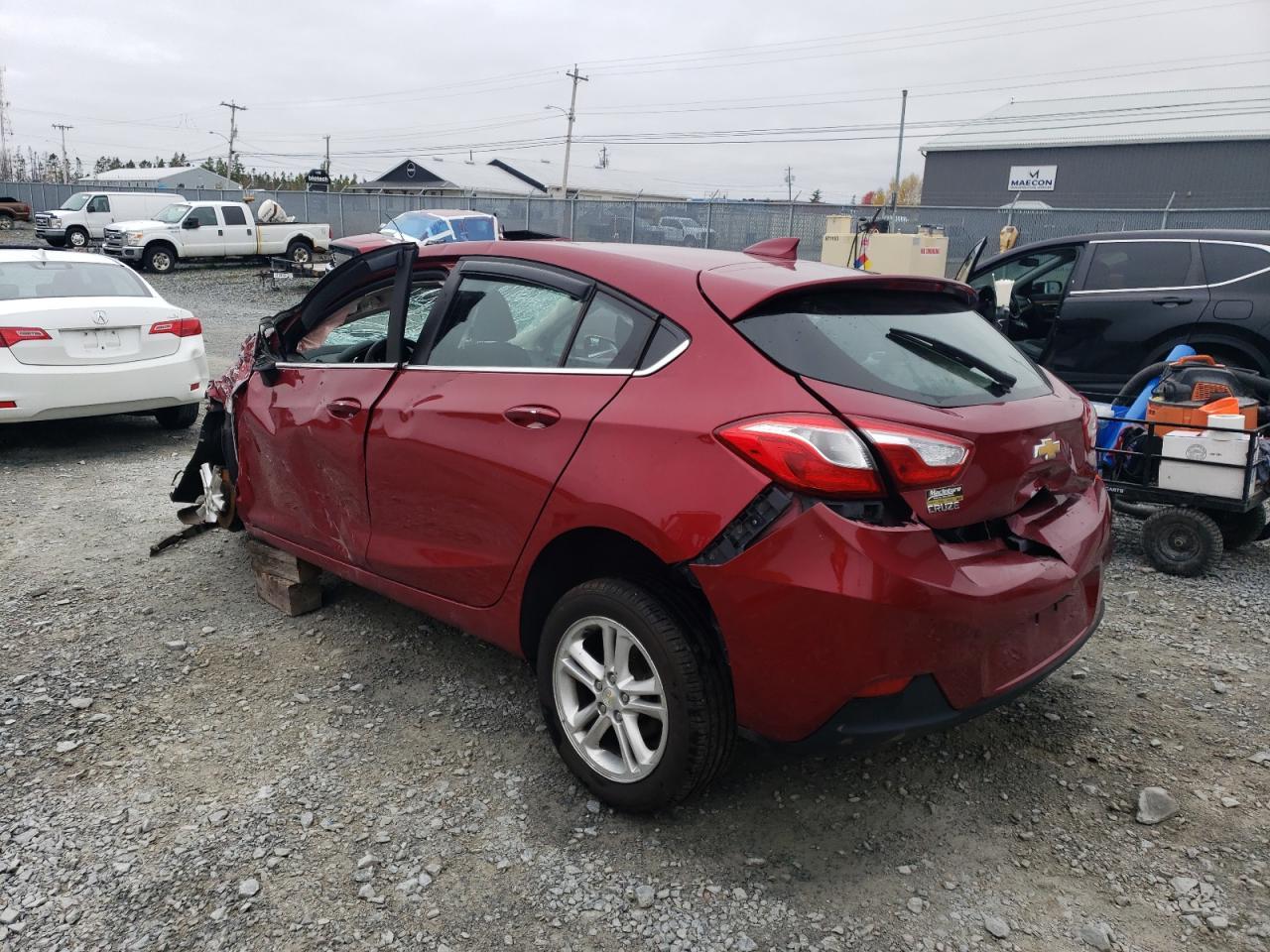 2018 Chevrolet Cruze Lt - Image 2
