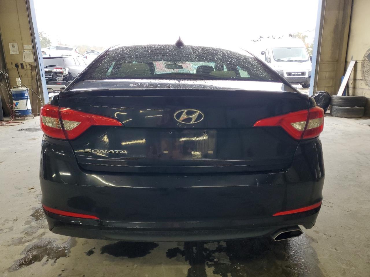 2017 Hyundai Sonata Se - Image 6