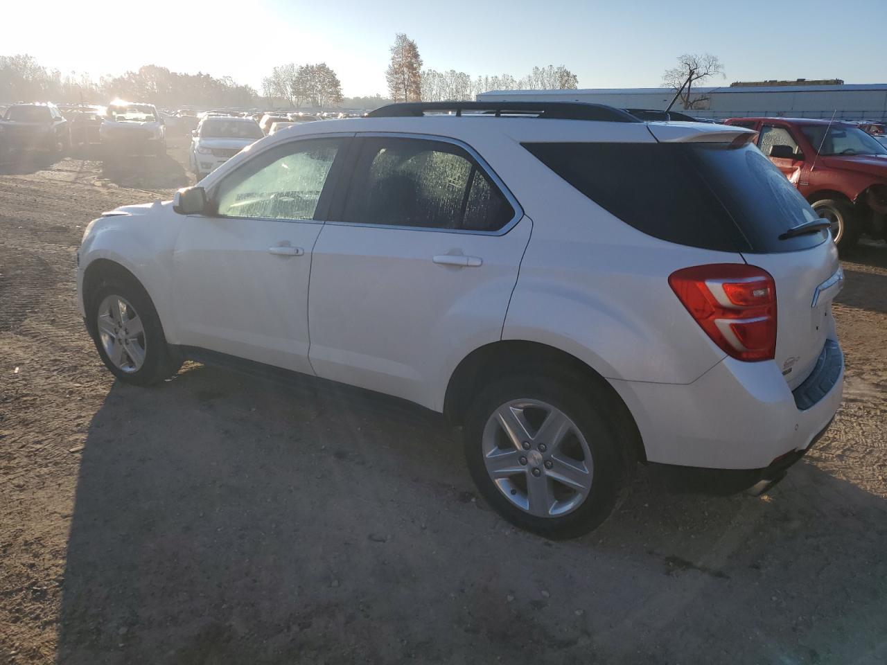 2016 Chevrolet Equinox Lt - Фото 2