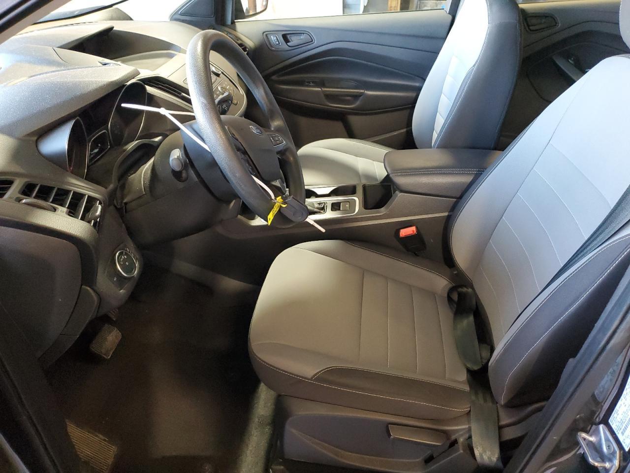 2019 Ford Escape S - Фото 7