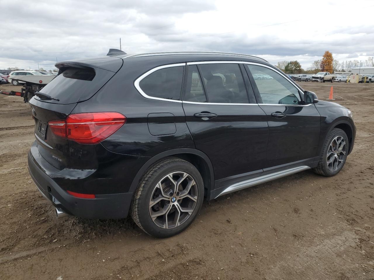 2021 BMW X1 xDrive28I - Фото 5