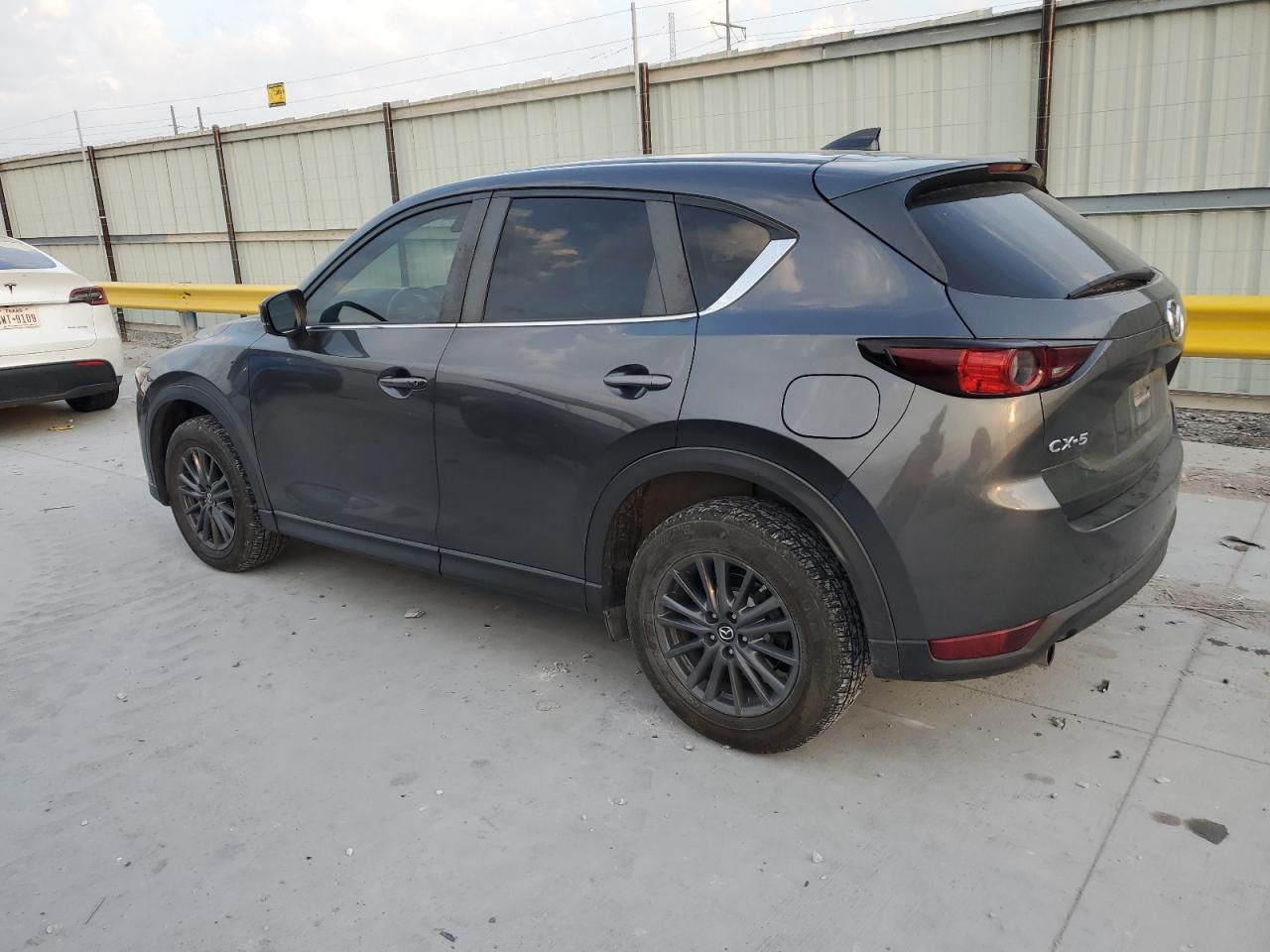 2020 Mazda Cx-5 Touring - Image 2