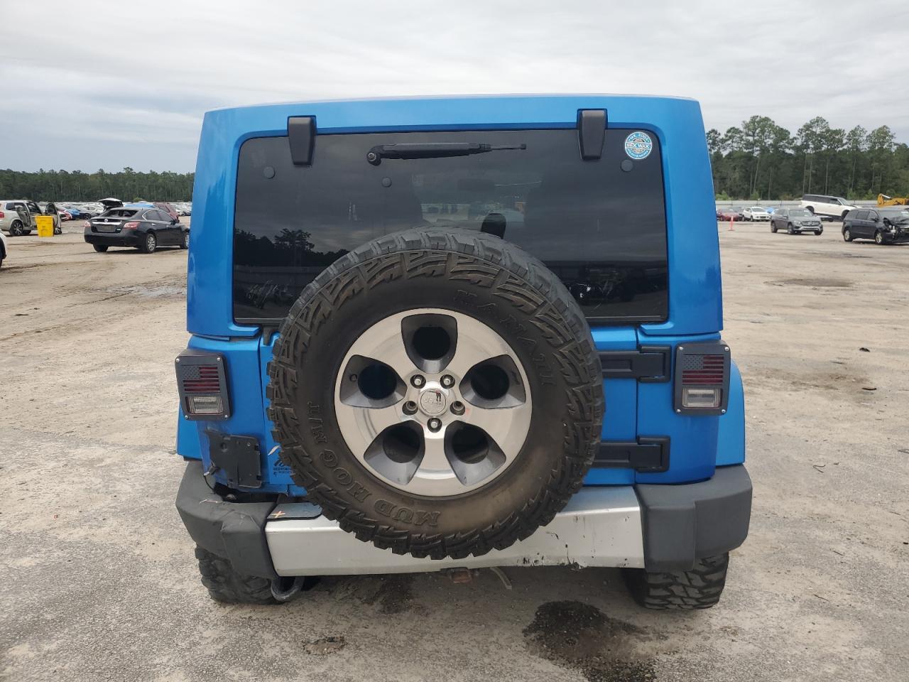 2015 Jeep Wrangler Unlimited Sahara - Фото 6