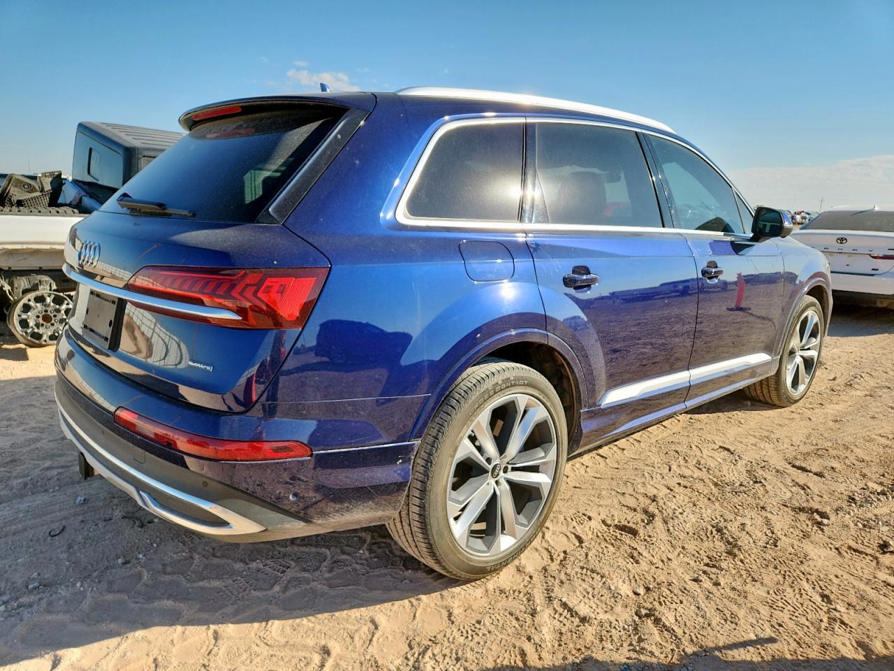 2023 Audi Q7 Premium Plus - Фото 3