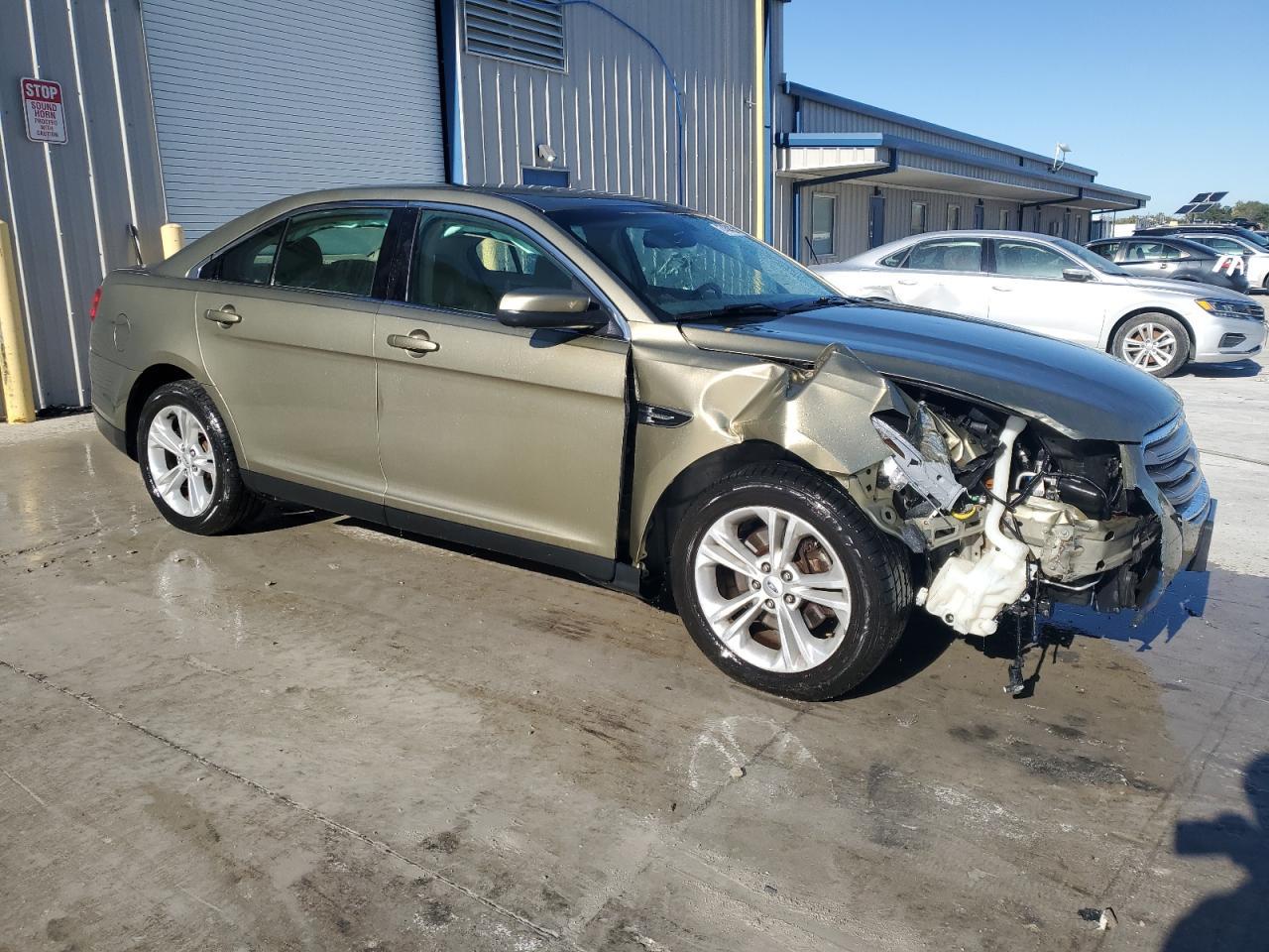 2013 Ford Taurus Sel - Image 4