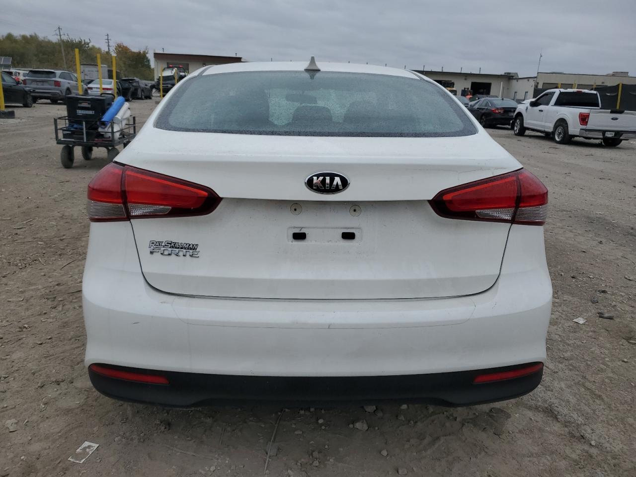 2017 Kia Forte Lx - Image 6