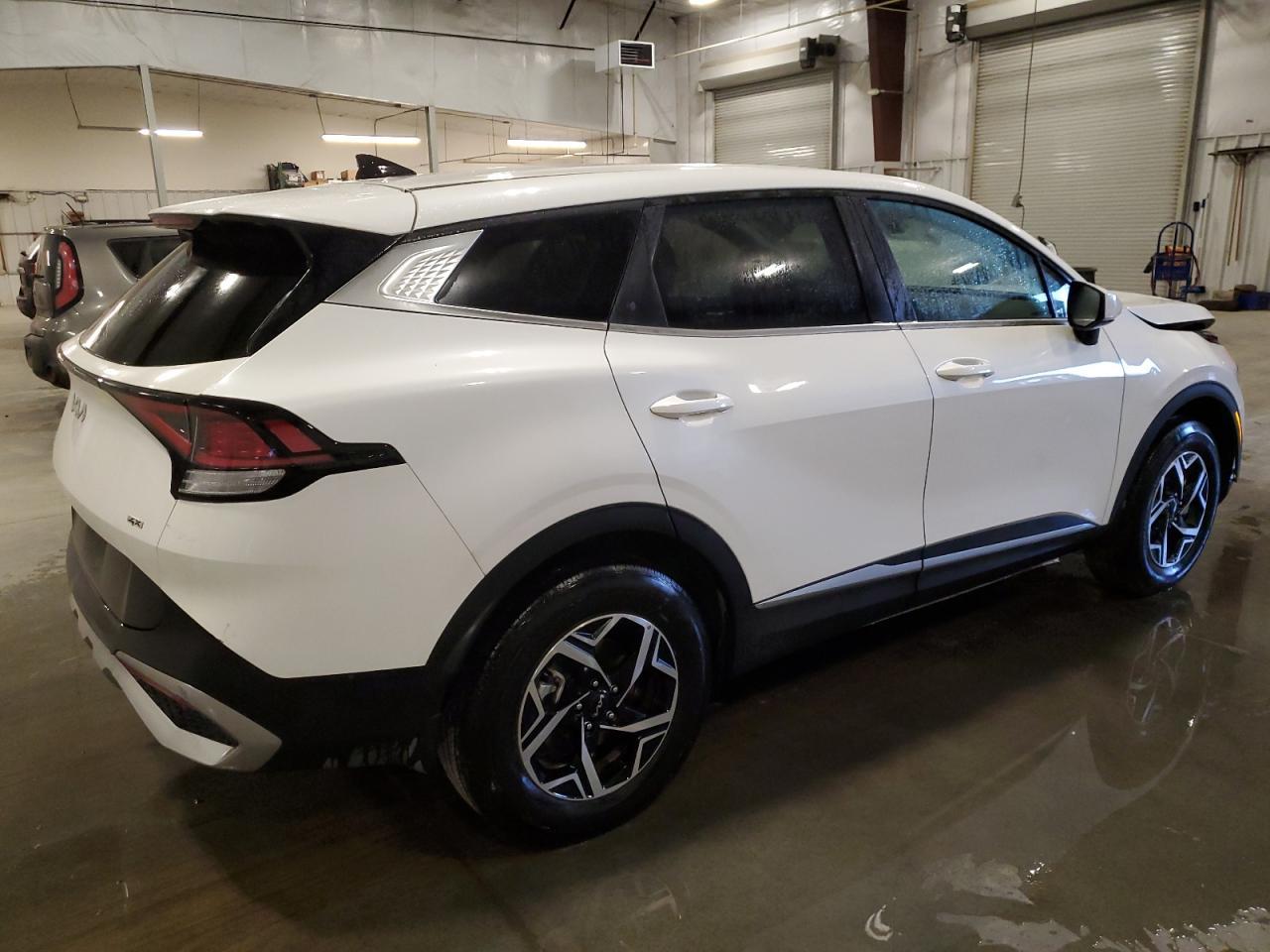 2025 Kia Sportage Lx - Image 3