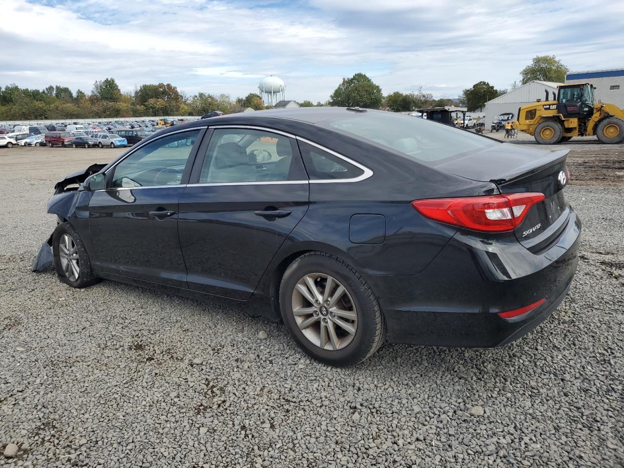 2017 Hyundai Sonata Se - Фото 2