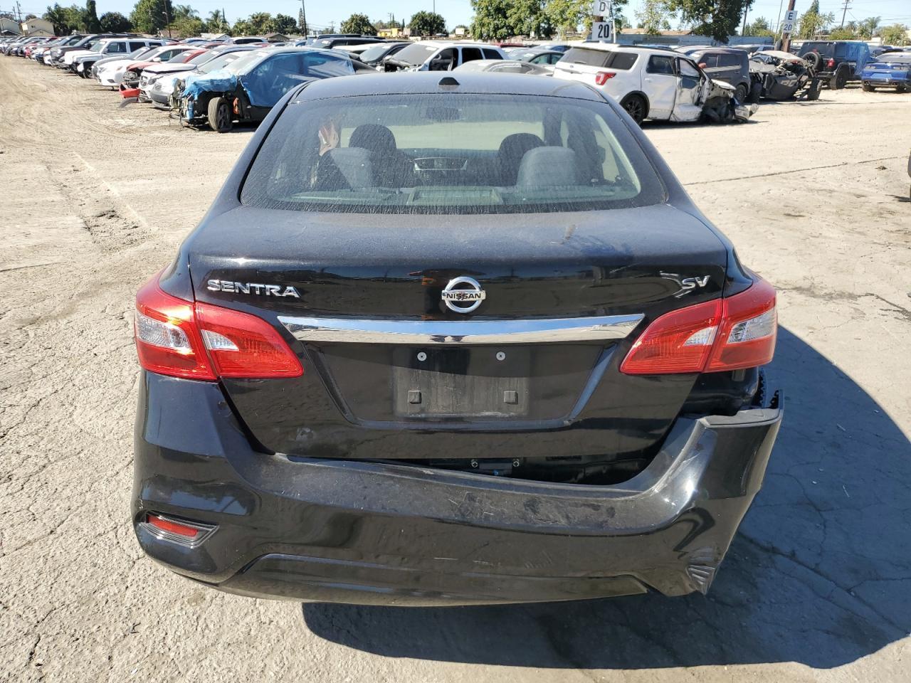 2018 Nissan Sentra S - Фото 6