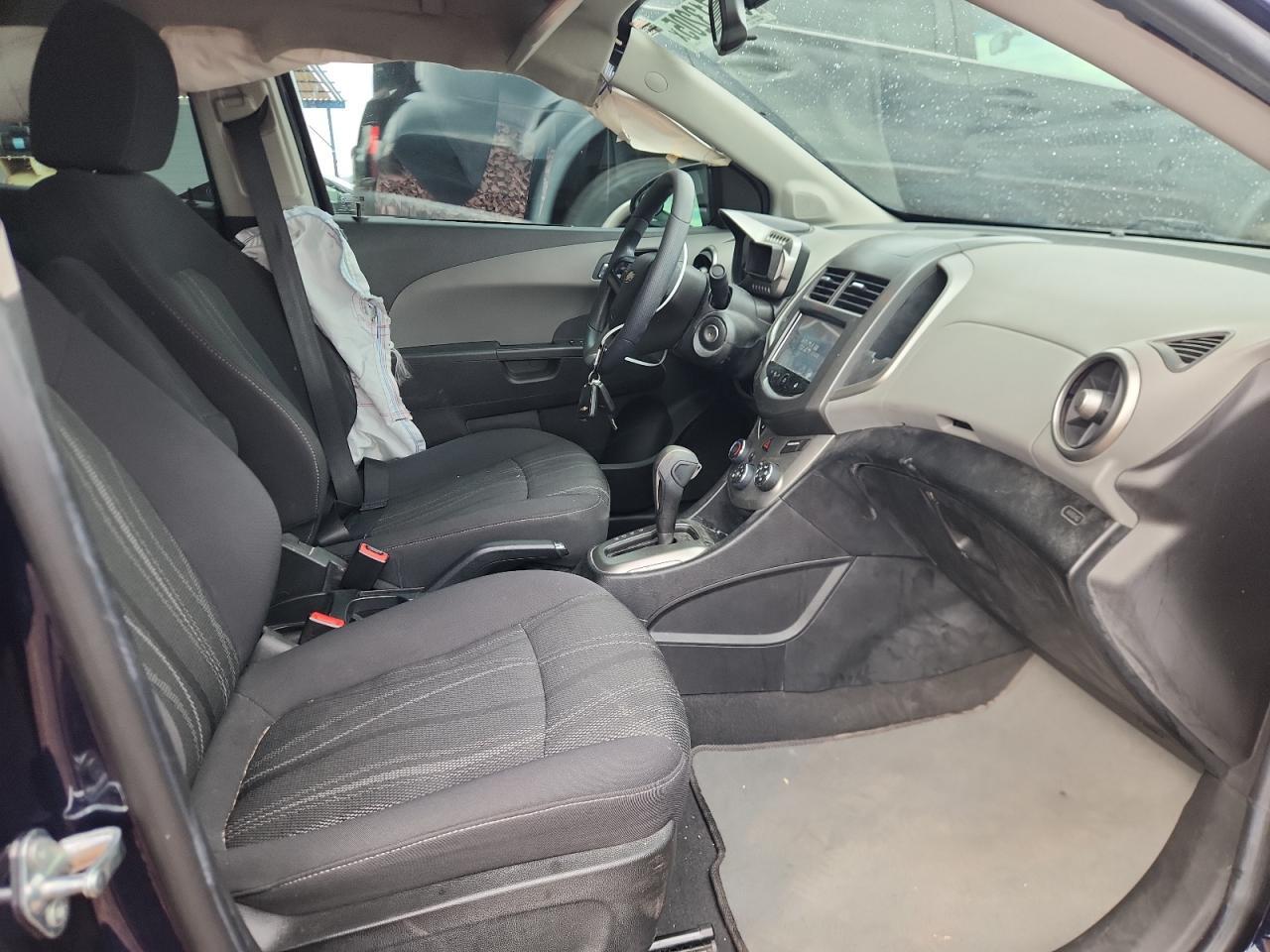 2015 Chevrolet Sonic Lt - Фото 7