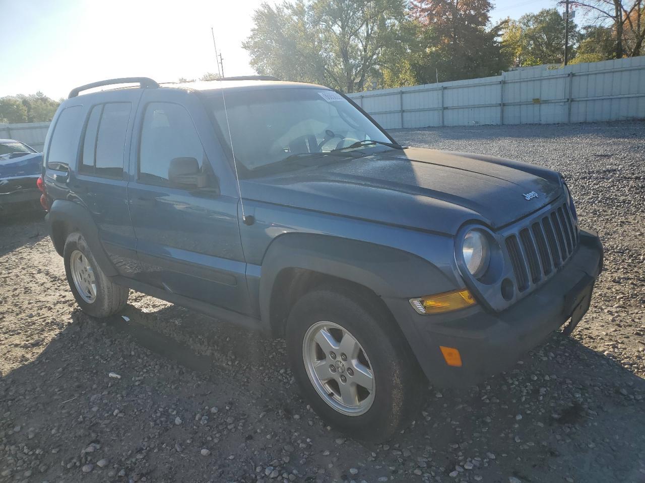 2006 Jeep Liberty Sport - Фото 4