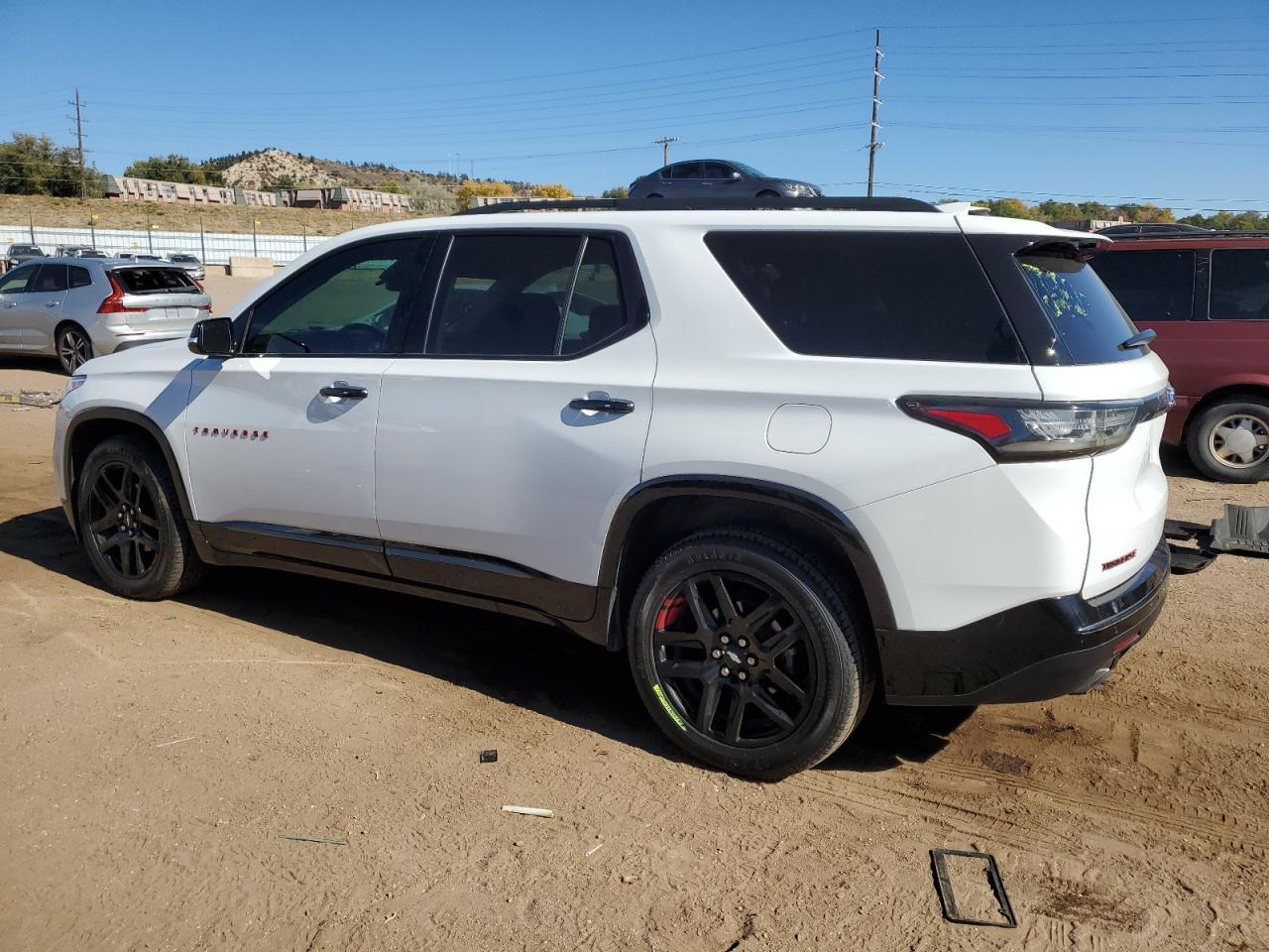 2018 Chevrolet Traverse Premier - Фото 2