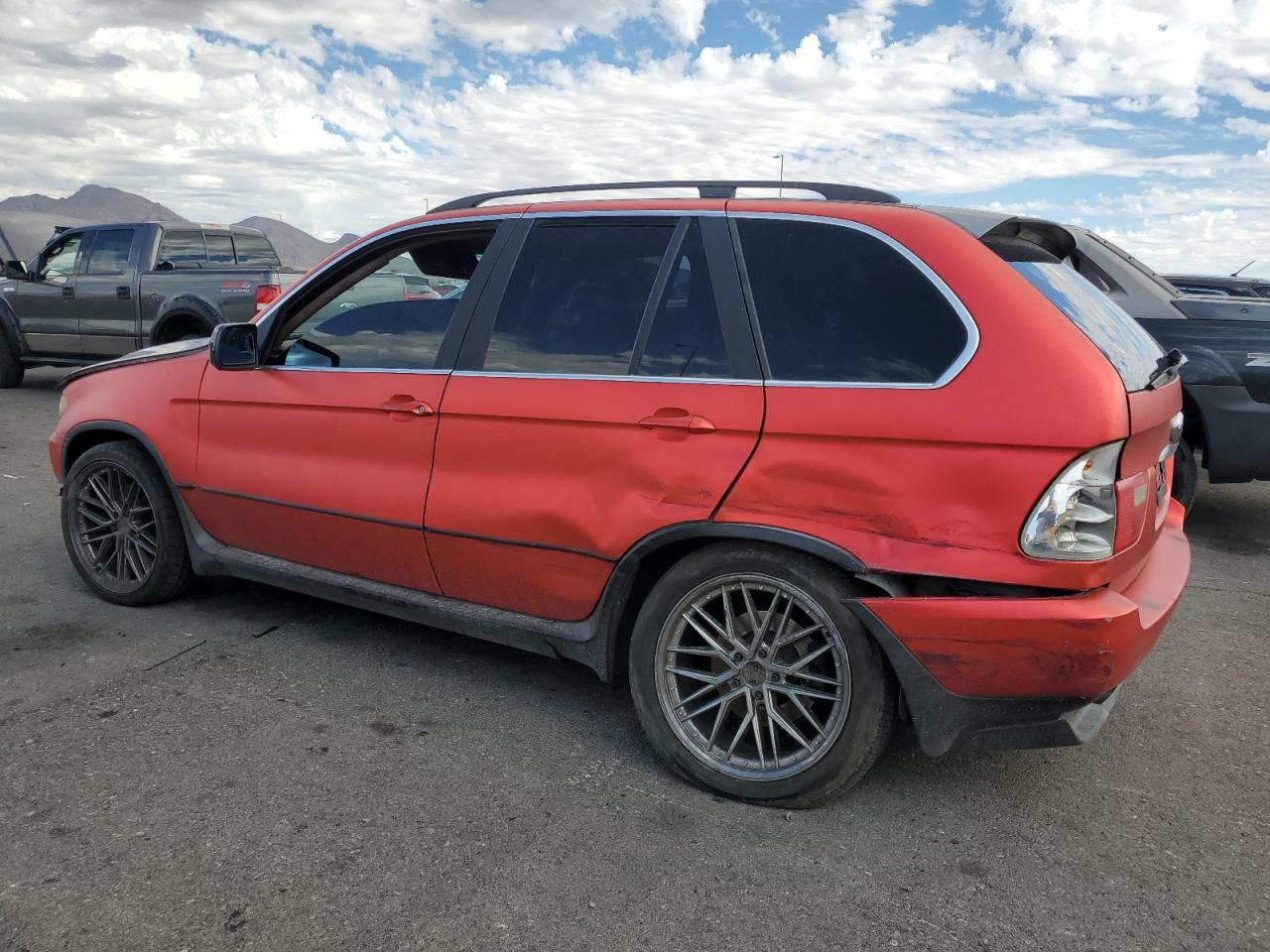 2004 BMW X5 4.4I - Фото 2