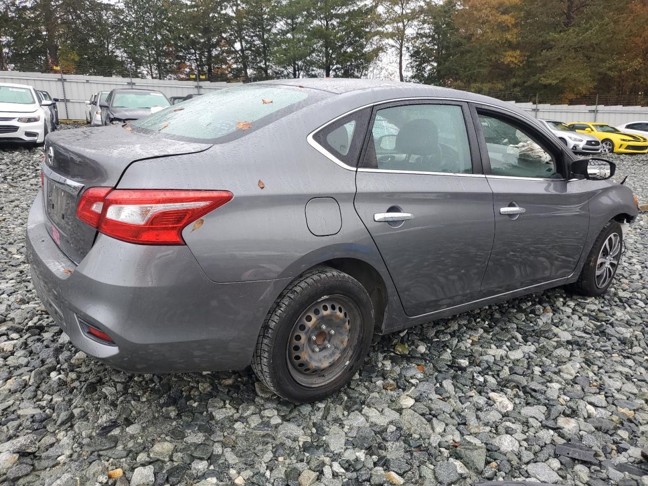 2019 Nissan Sentra S - Фото 3