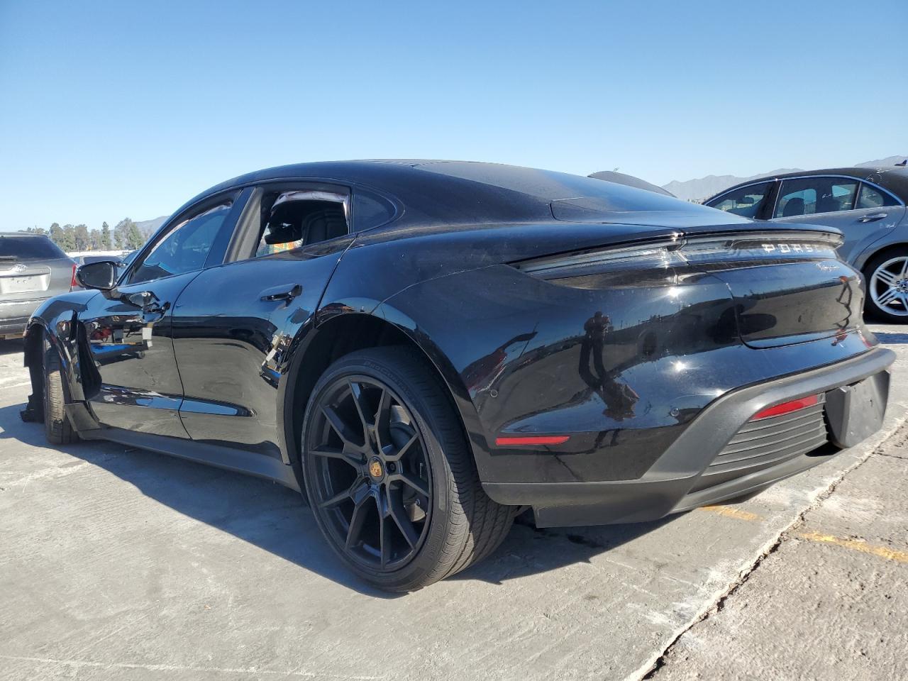 2024 Porsche Taycan - Фото 2