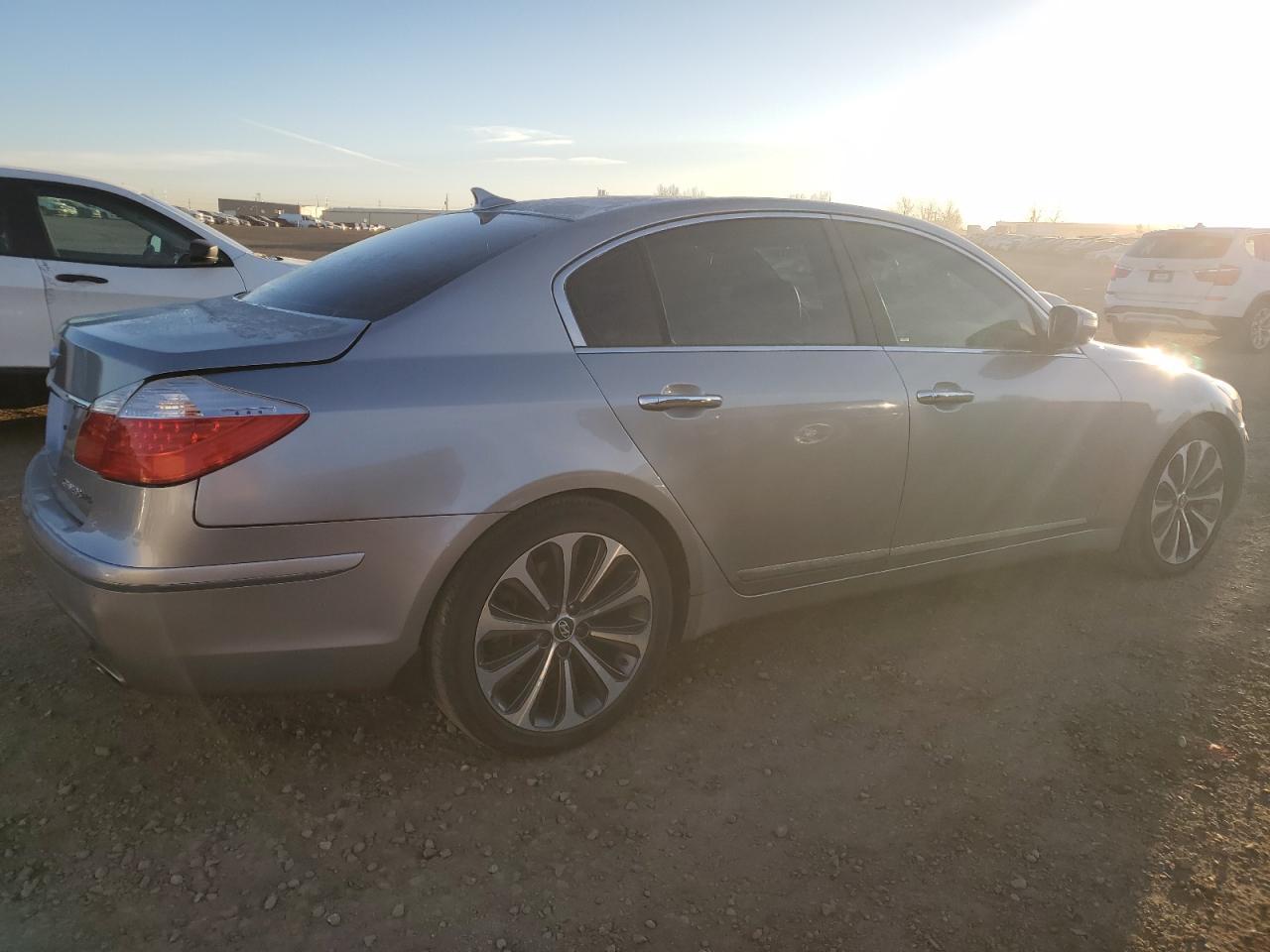 2011 Hyundai Genesis 4.6L - Image 3