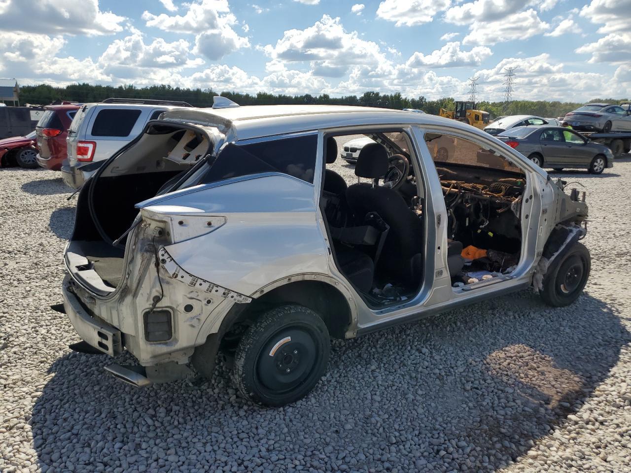 2017 Nissan Murano S - Фото 3