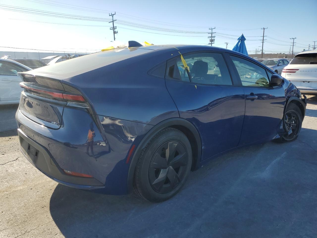 2024 Toyota Prius Le - Фото 3