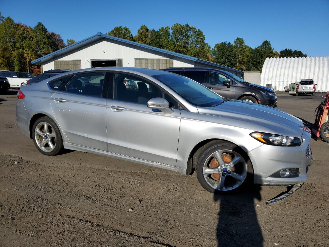 2016 Ford Fusion Se - Фото 4