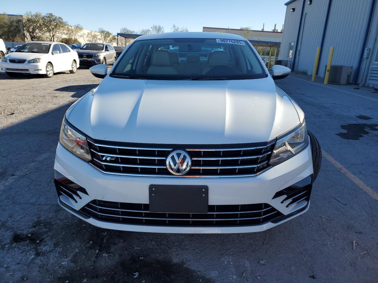 2017 Volkswagen Passat R-Line - Фото 5